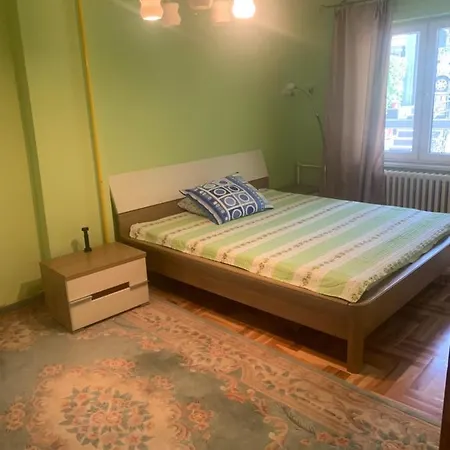 Auris 2 Apartamento *